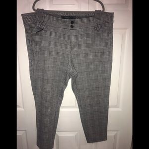 Torrid Black & White Plaid Studio Stretch Ankle